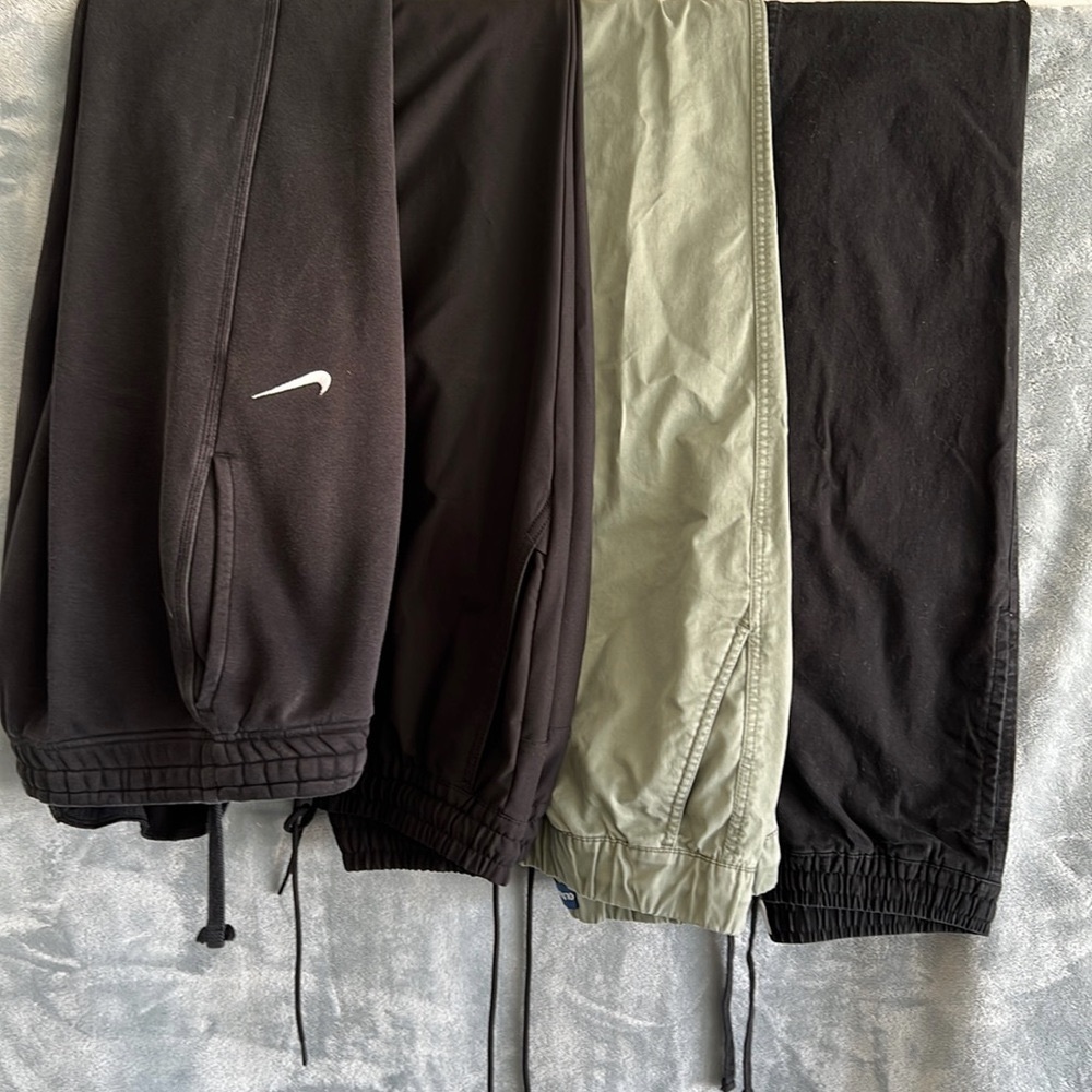 Men’s 4 pr pant lot S-M